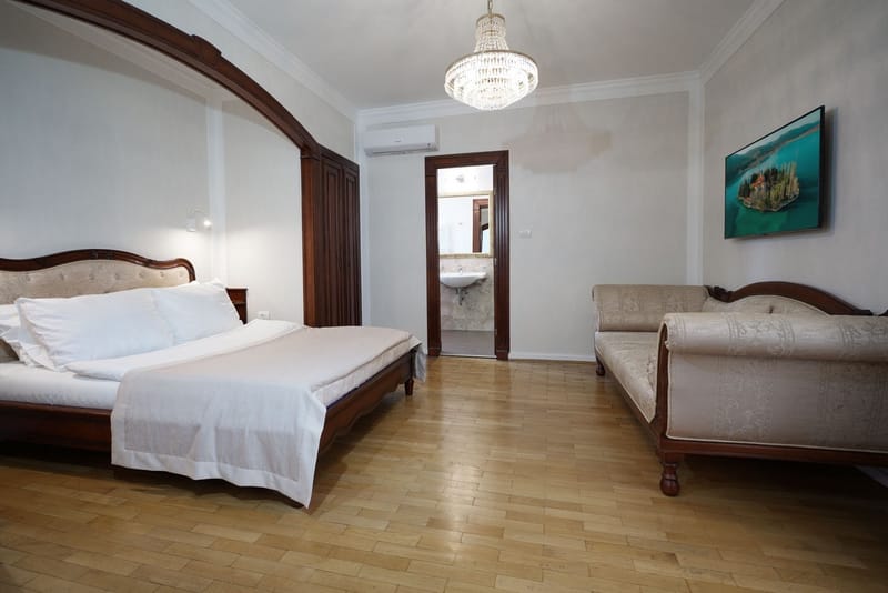 Diplomatic Suite — slika 5