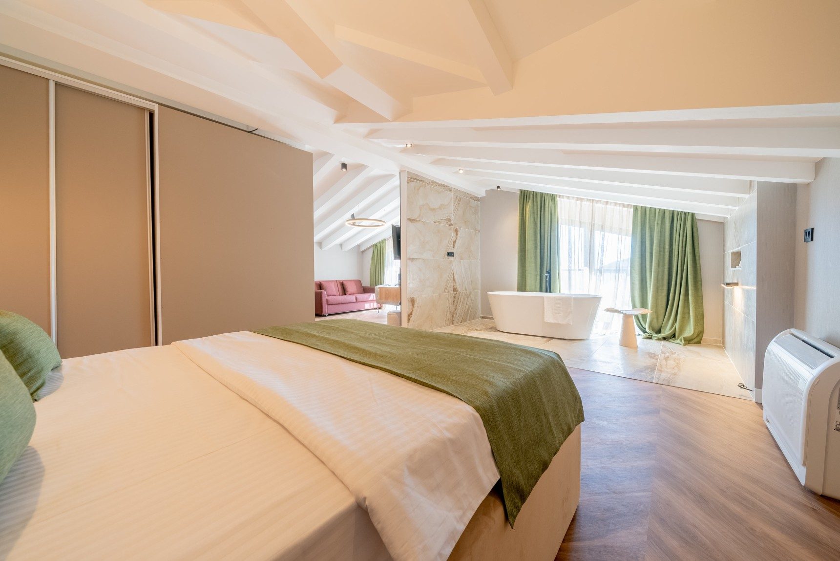 Deluxe suite with sea view