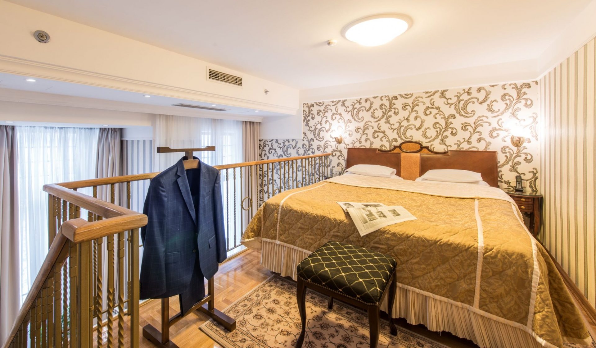 Deluxe Suite — 3