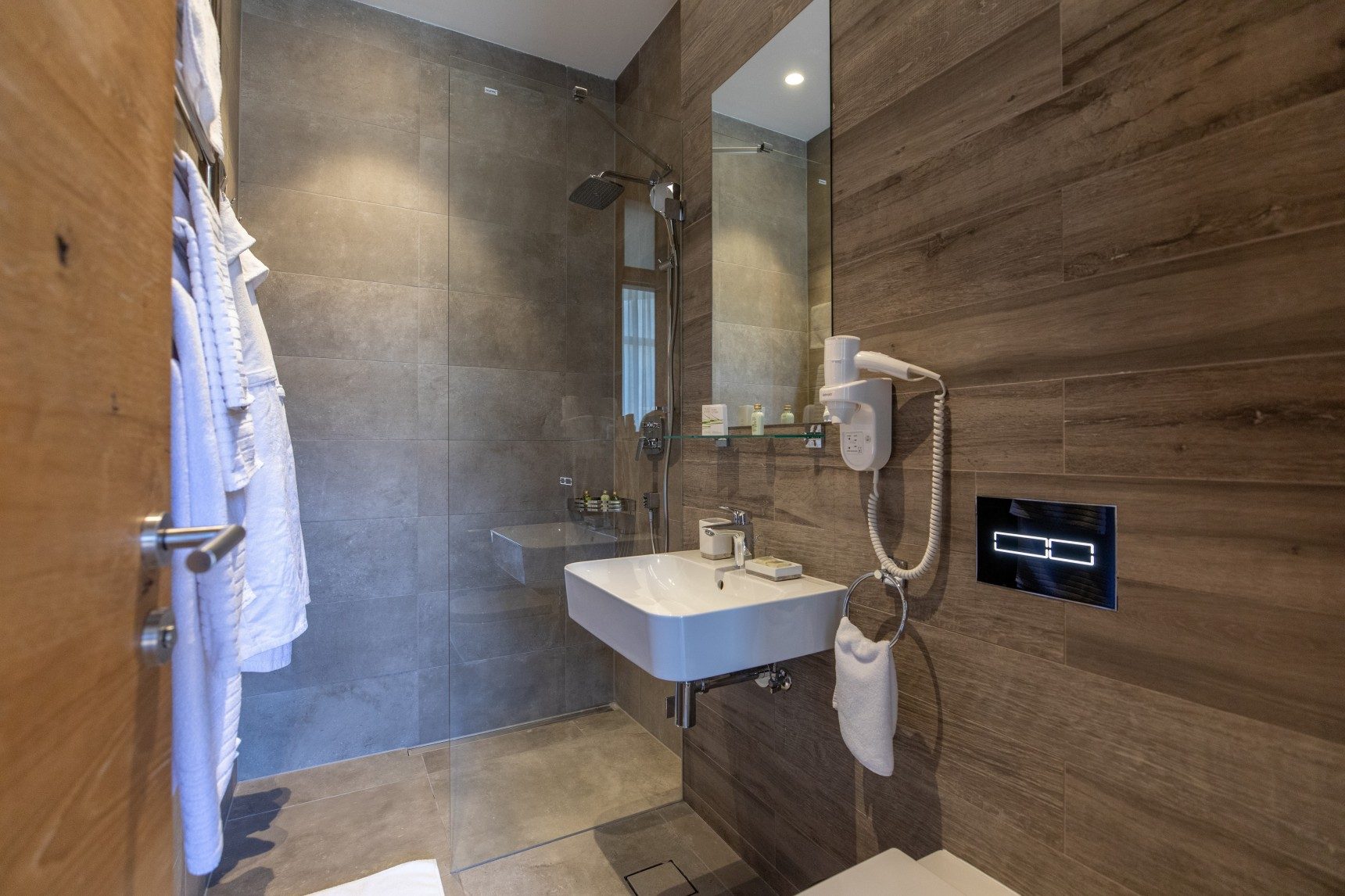 Premium Deluxe Room