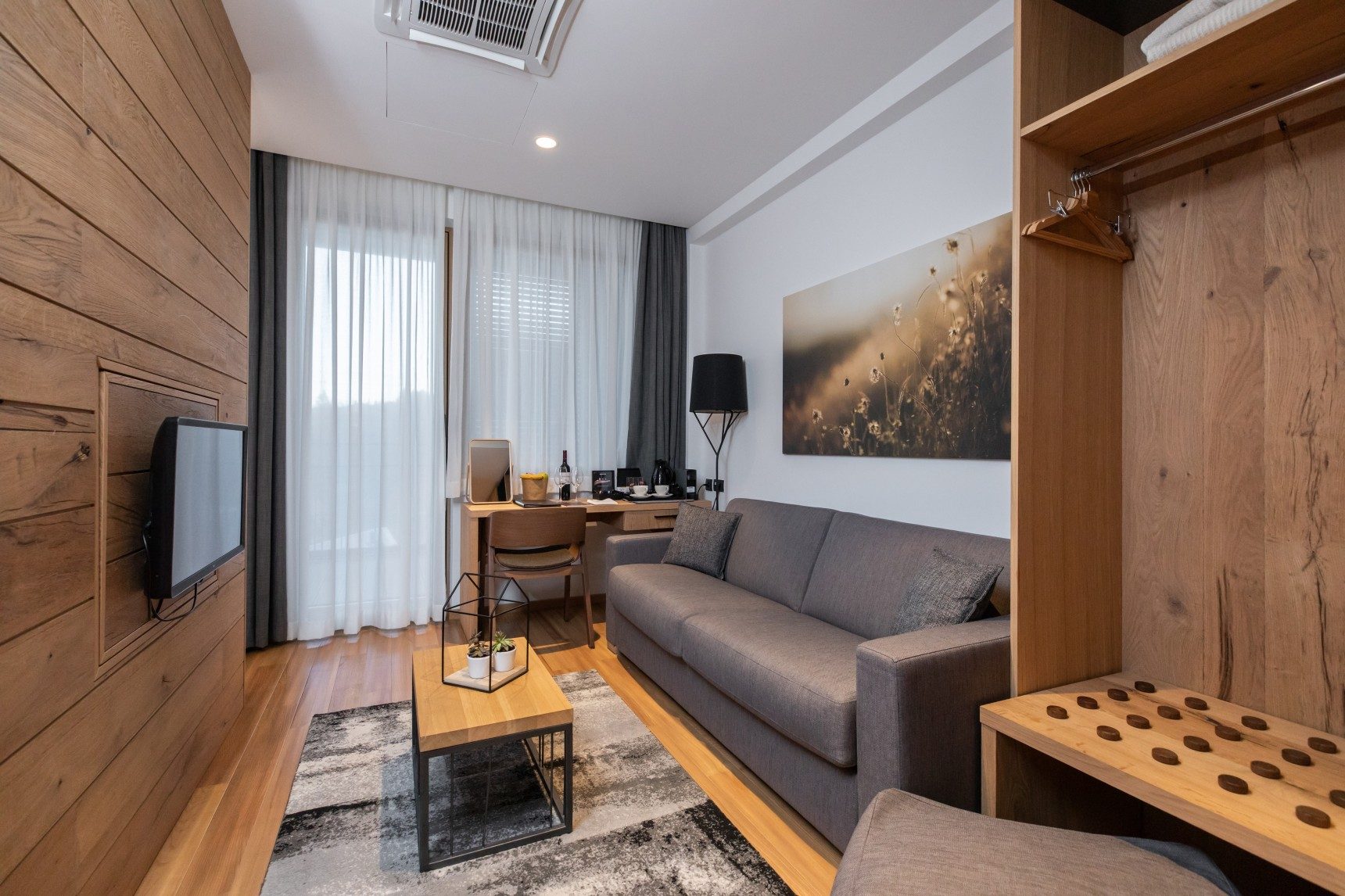 Studio Deluxe Room